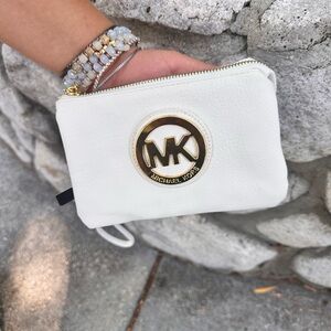 Micheal Kors wristlet bag